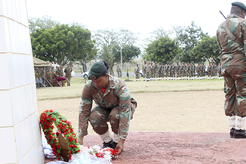 IMG_9598_soldier wreath_WEB