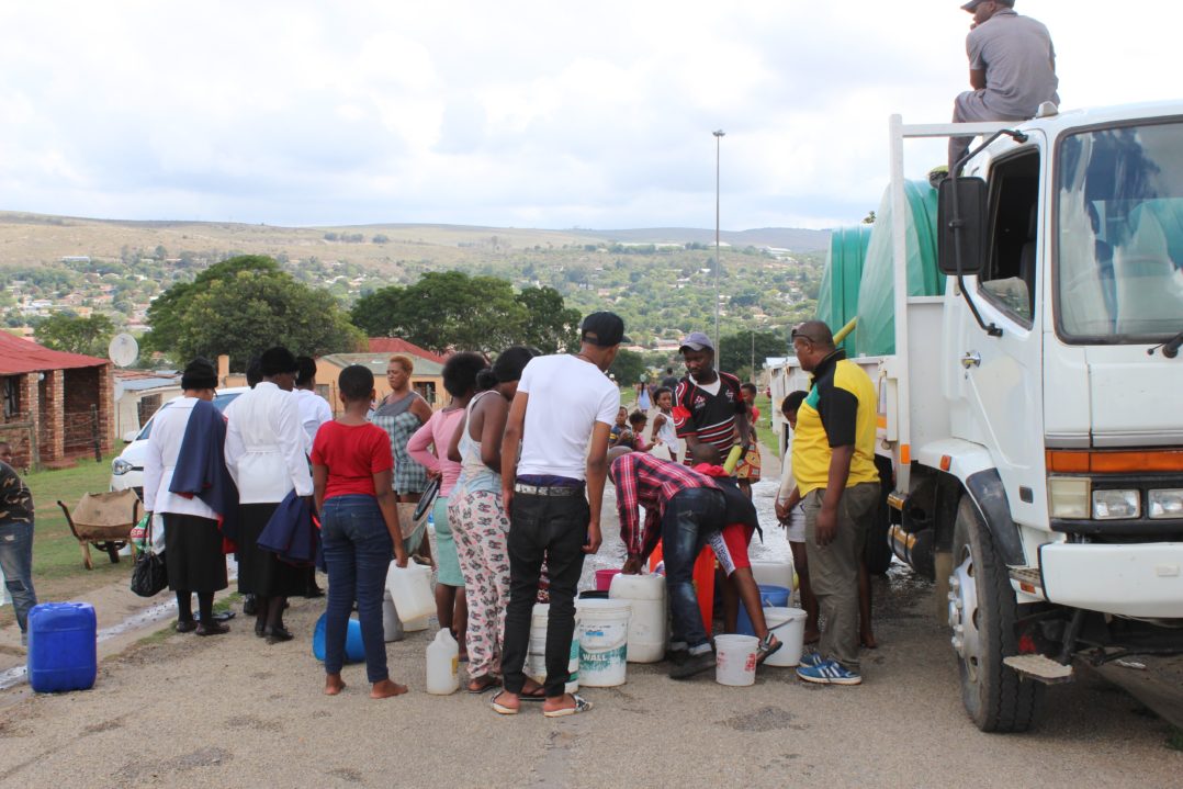 IMG_4472_water truck crowd_WEB