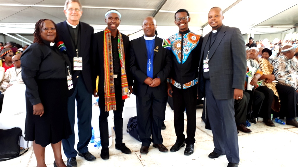 VIPs clergy 20190427_100417_web